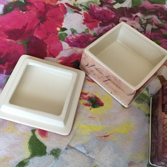 ✨Porcelain jewelry boxes✨ - Picture 2 of 2